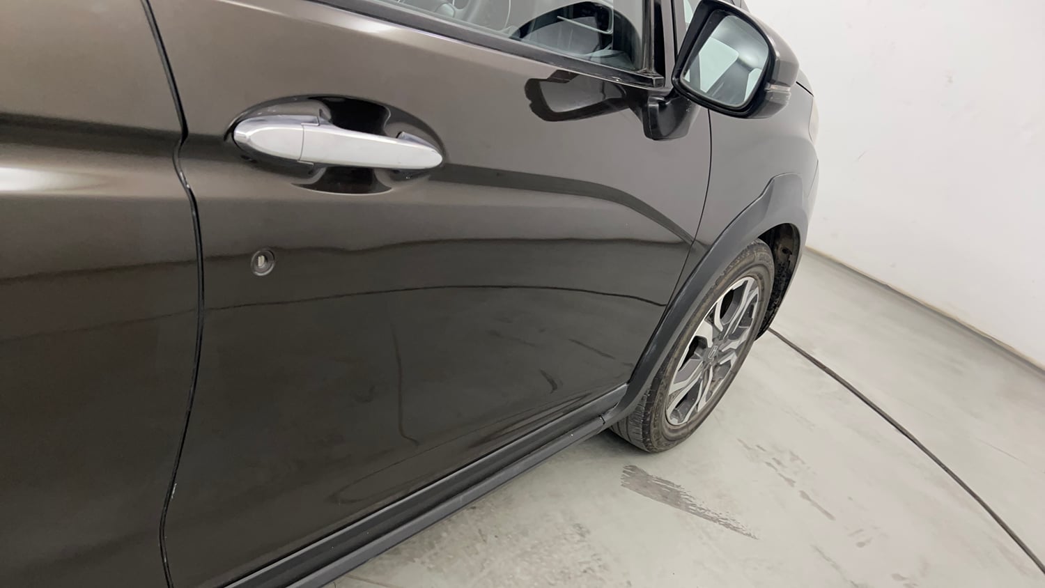 Used 2017 Honda WR-V VX MT Petrol Petrol Manual dents MINOR SCRATCH