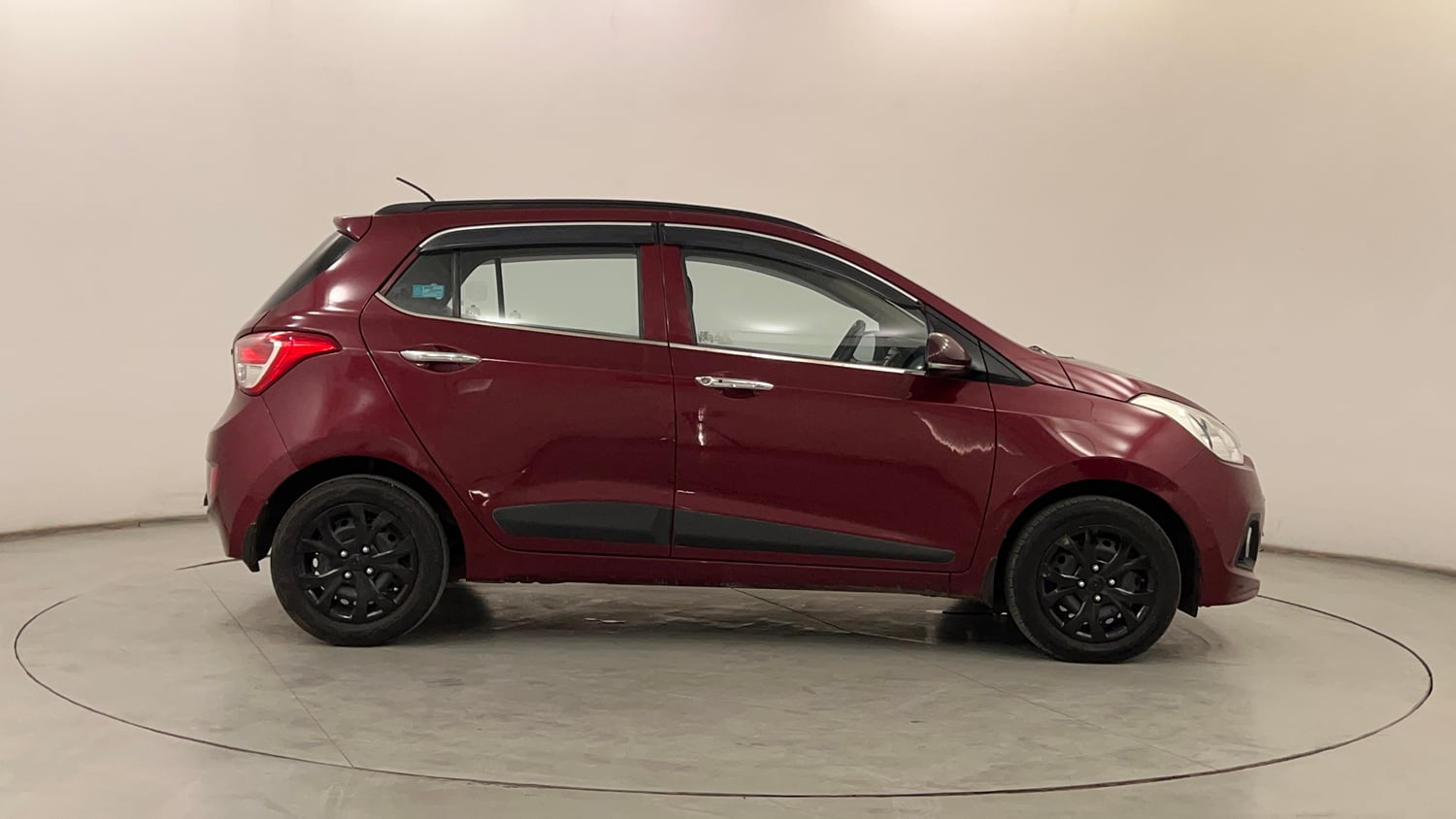 Used 2016 Hyundai Grand i10 Sportz 1.2 Kappa VTVT Petrol Manual exterior RIGHT SIDE VIEW