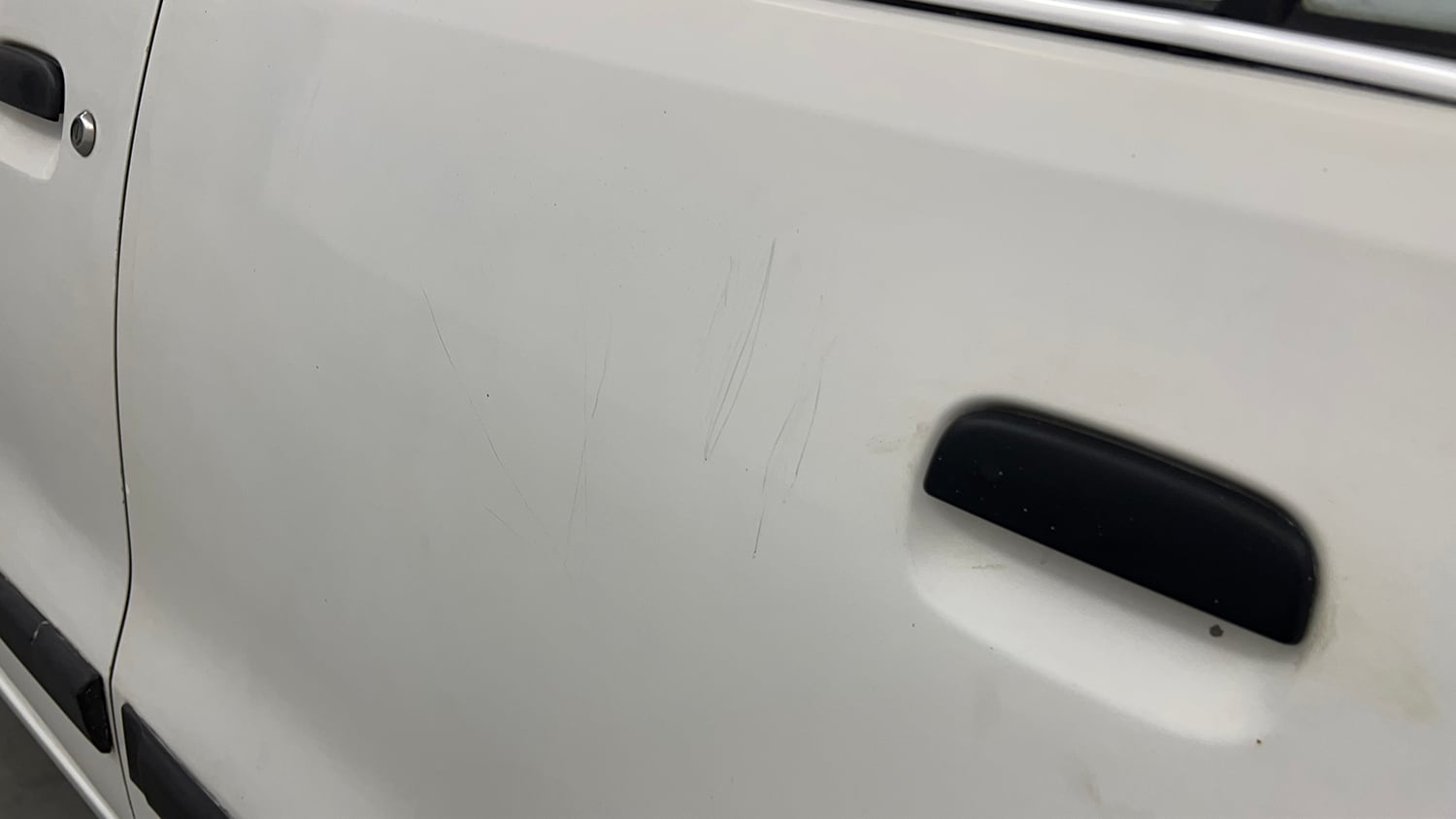 Used 2012 Maruti Suzuki Wagon R LXi Petrol Manual dents MINOR SCRATCH
