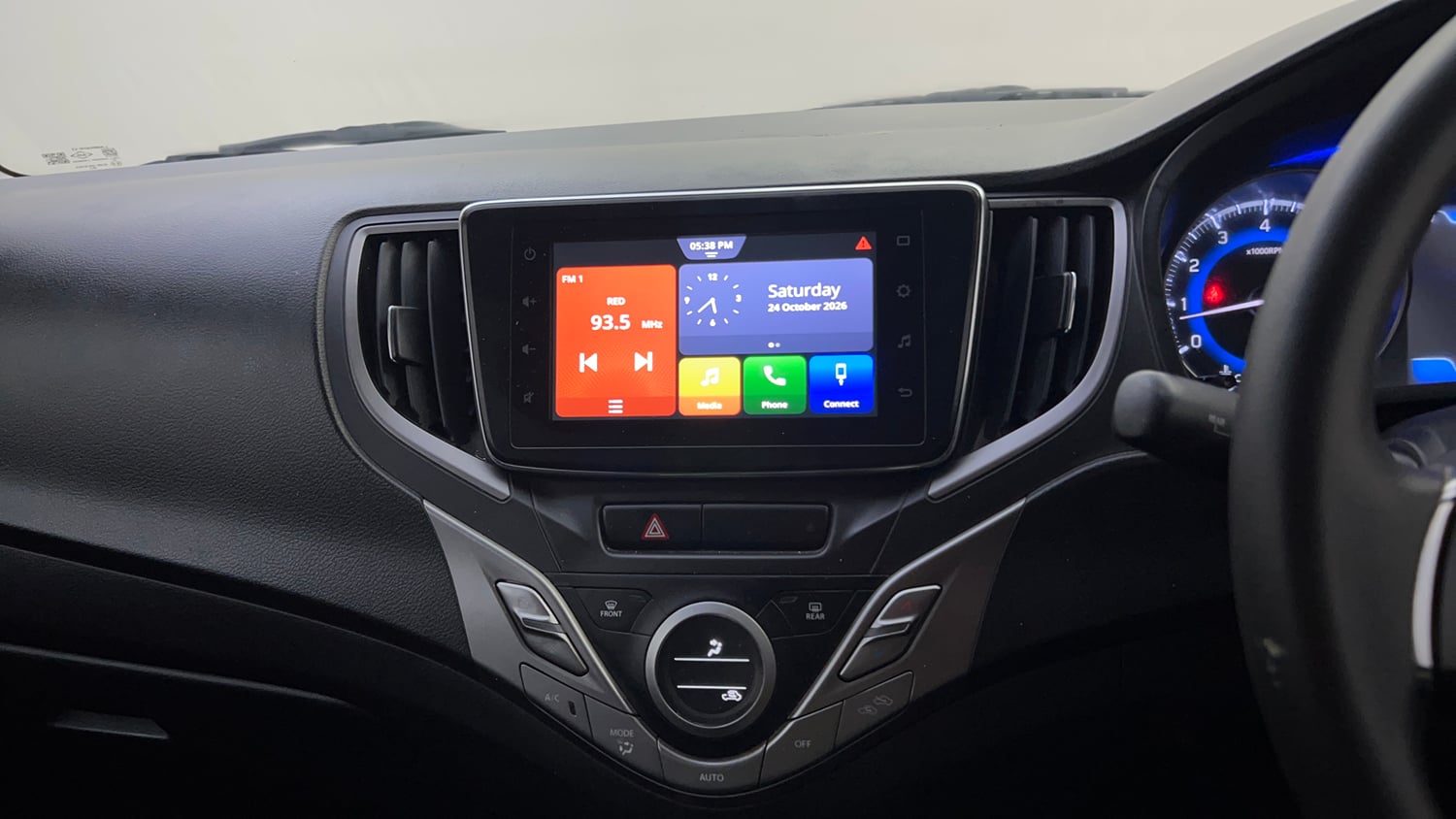 Used 2020 Maruti Suzuki Baleno Zeta Petrol Manual top_features Touch screen infotainment system