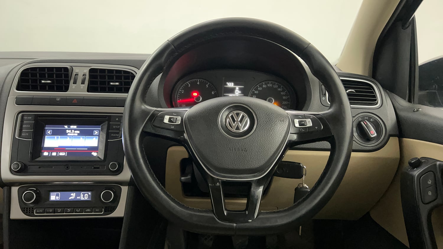 Used 2016 Volkswagen Polo Highline1.2L (P) Petrol Manual interior STEERING VIEW