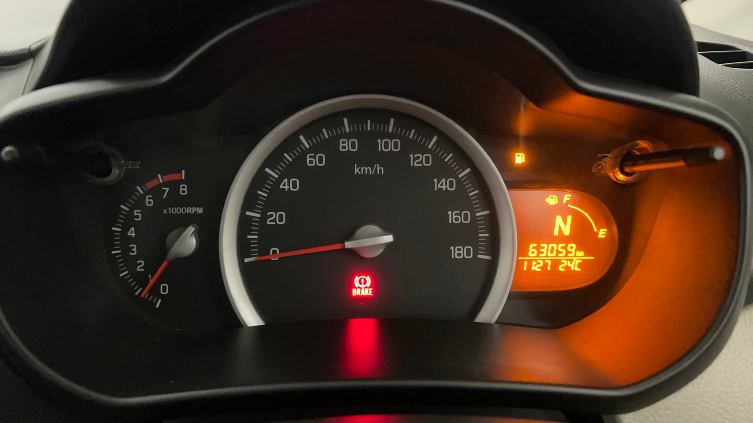 Used 2014 Maruti Suzuki Celerio VXi AMT Petrol Automatic interior CLUSTERMETER VIEW