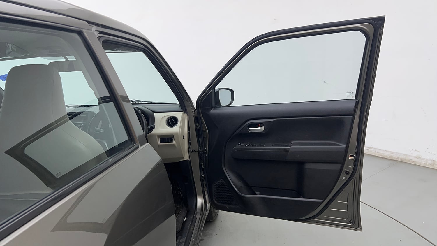 Used 2019 Maruti Suzuki Wagon R 1.0 VXi 1.0 Petrol Manual interior RIGHT FRONT DOOR OPEN VIEW