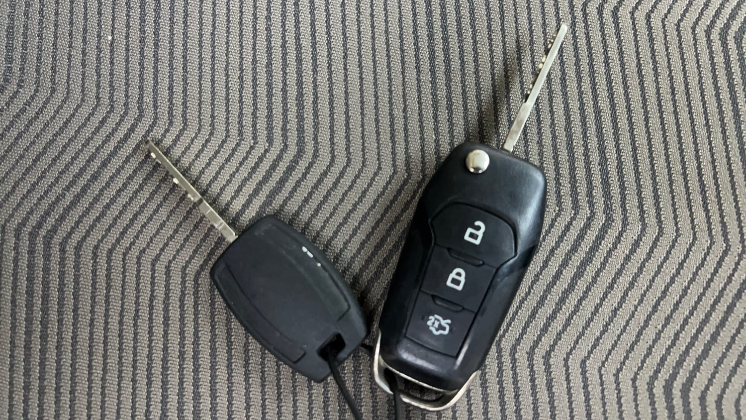 Used 2016 Ford Figo Aspire Titanium1.5 TDCi Diesel Manual extra CAR KEY VIEW