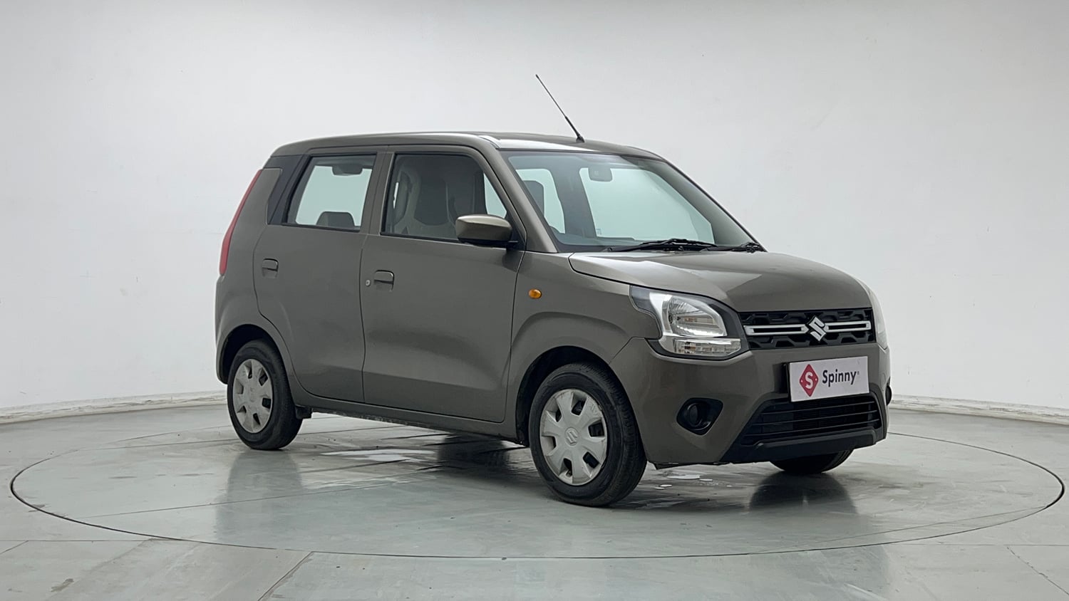 Used 2019 Maruti Suzuki Wagon R 1.0 VXi 1.0 Petrol Manual exterior RIGHT FRONT CORNER VIEW