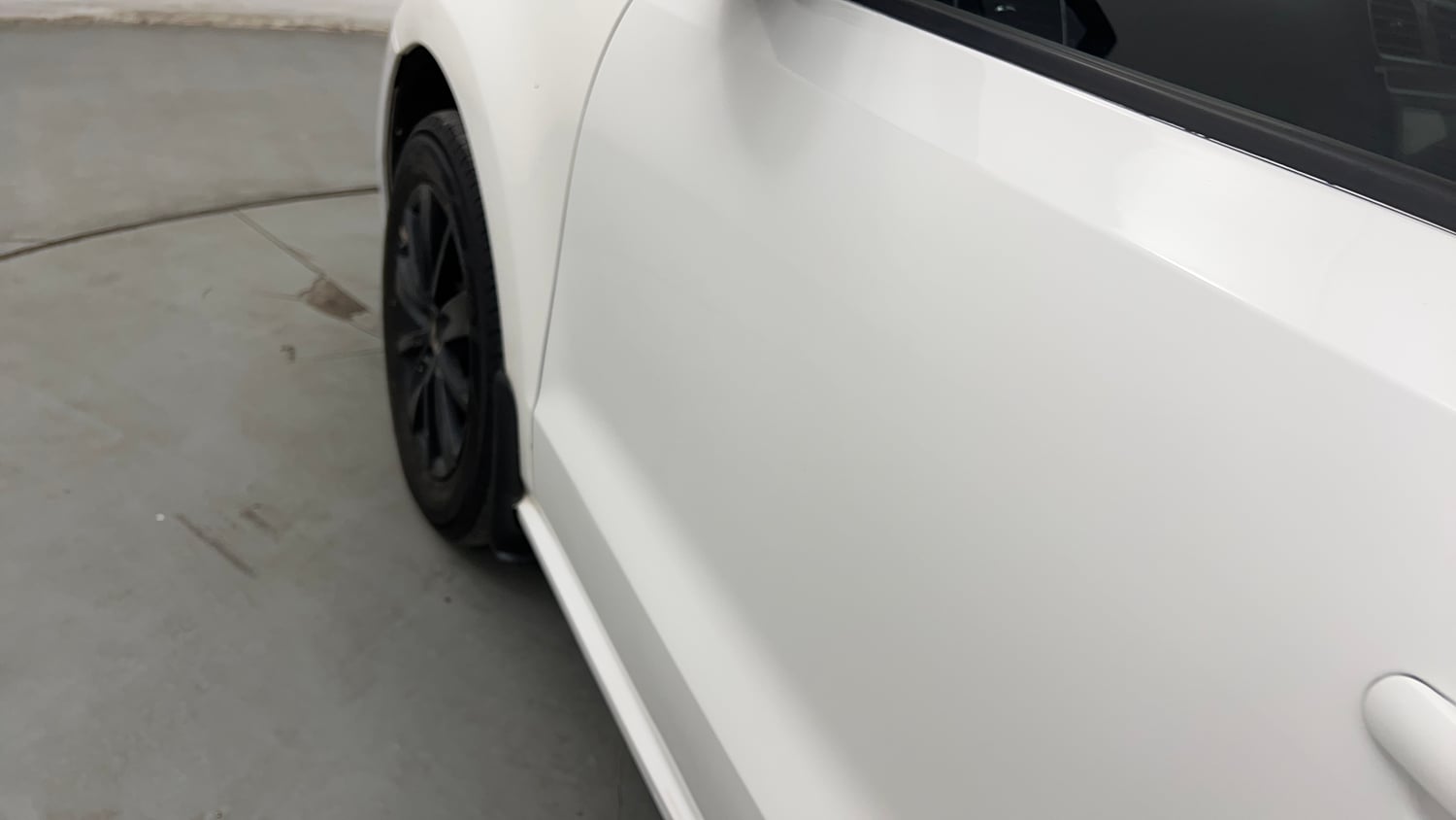 Used 2016 Volkswagen Polo Highline1.2L (P) Petrol Manual dents MINOR SCRATCH