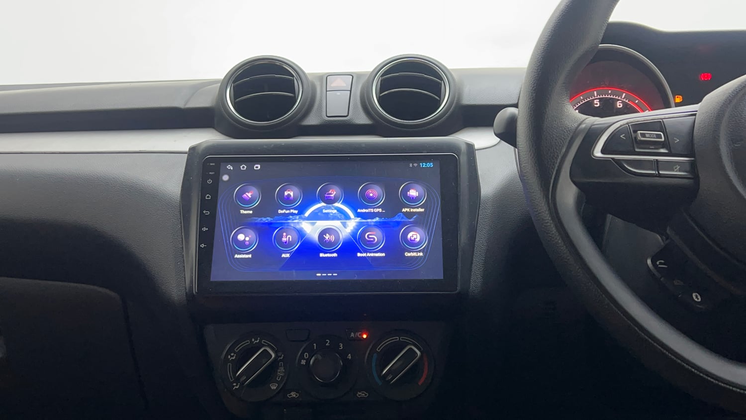 Used 2023 Maruti Suzuki Swift VXi Petrol Manual interior MUSIC SYSTEM & AC CONTROL VIEW