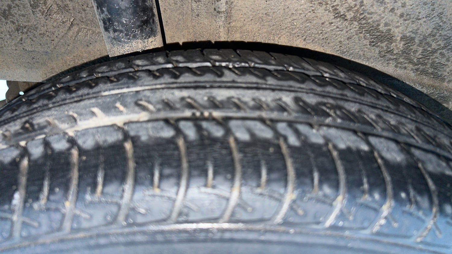 Used 2019 Maruti Suzuki Wagon R ZXi 1.2 Petrol Manual tyres RIGHT REAR TYRE TREAD VIEW