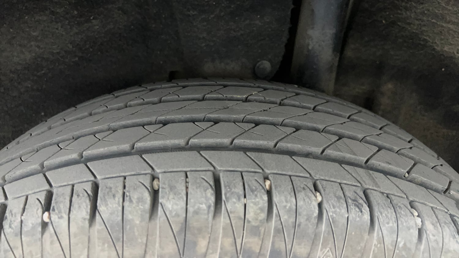 Used 2017 Maruti Suzuki Vitara Brezza [2016-2020] ZDi Plus Diesel Manual tyres LEFT REAR TYRE TREAD VIEW
