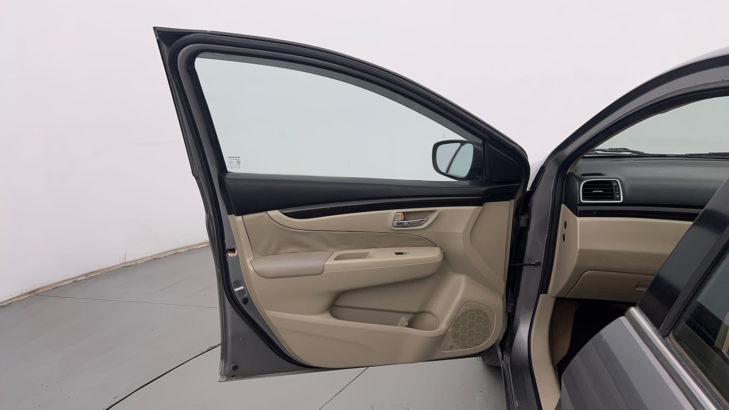 Used 2016 Maruti Suzuki Ciaz ZXi Petrol Manual interior LEFT FRONT DOOR OPEN VIEW