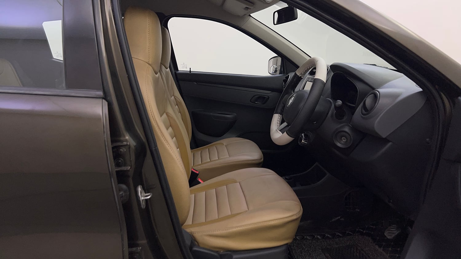 Used 2016 Renault Kwid 1.0 RXT AMT Petrol Automatic interior RIGHT SIDE FRONT DOOR CABIN VIEW