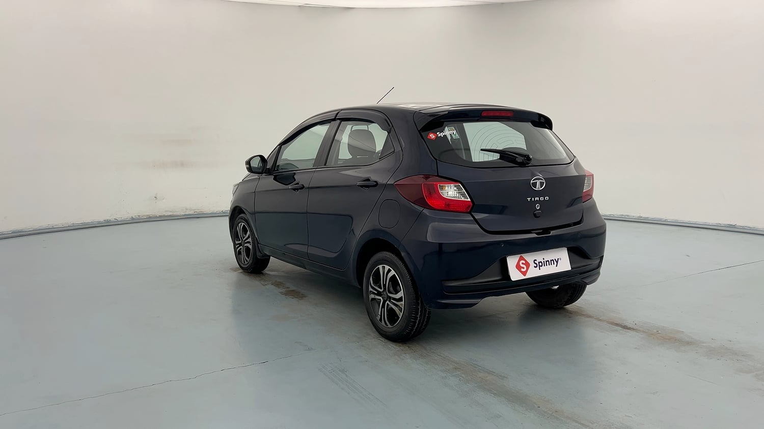 Used 2022 Tata Tiago XZ Petrol Manual exterior LEFT REAR CORNER VIEW