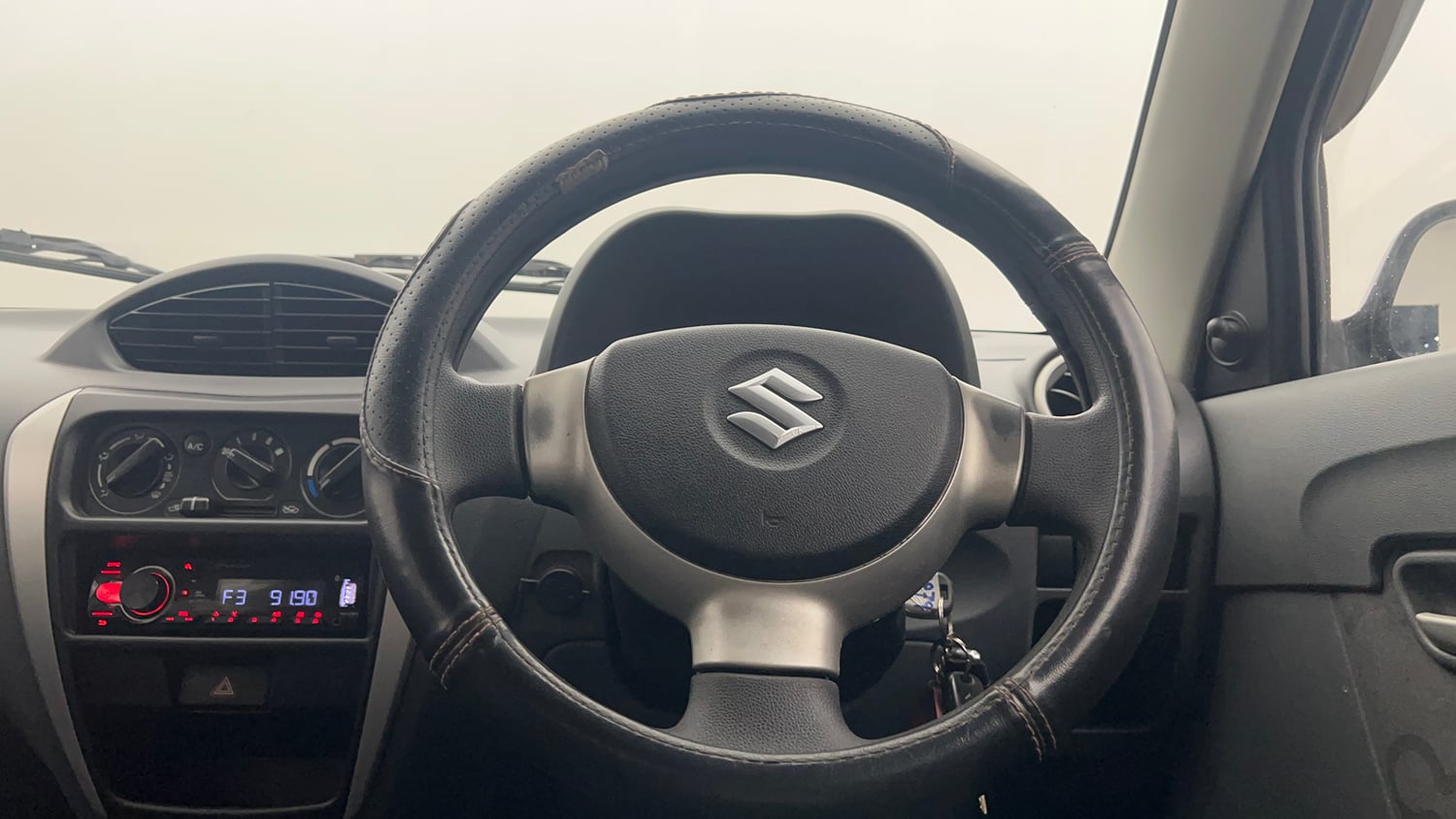 Used 2015 Maruti Suzuki Alto 800 Lxi Petrol Manual interior STEERING VIEW