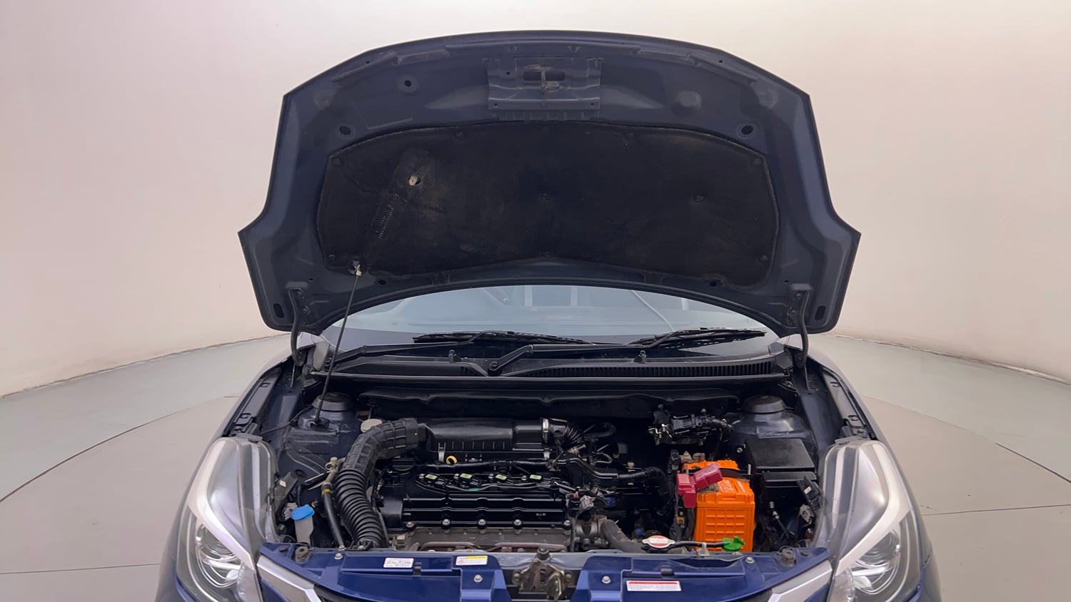 Used 2020 Maruti Suzuki Baleno Zeta Petrol Manual engine ENGINE & BONNET OPEN FRONT VIEW