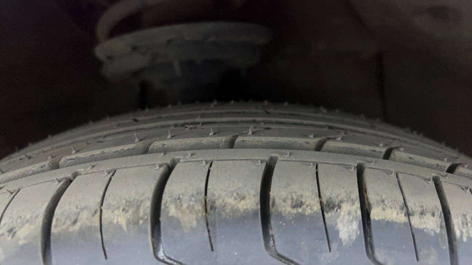 Used 2019 Hyundai Grand i10 Sportz 1.2 Kappa VTVT Petrol Manual tyres RIGHT FRONT TYRE TREAD VIEW