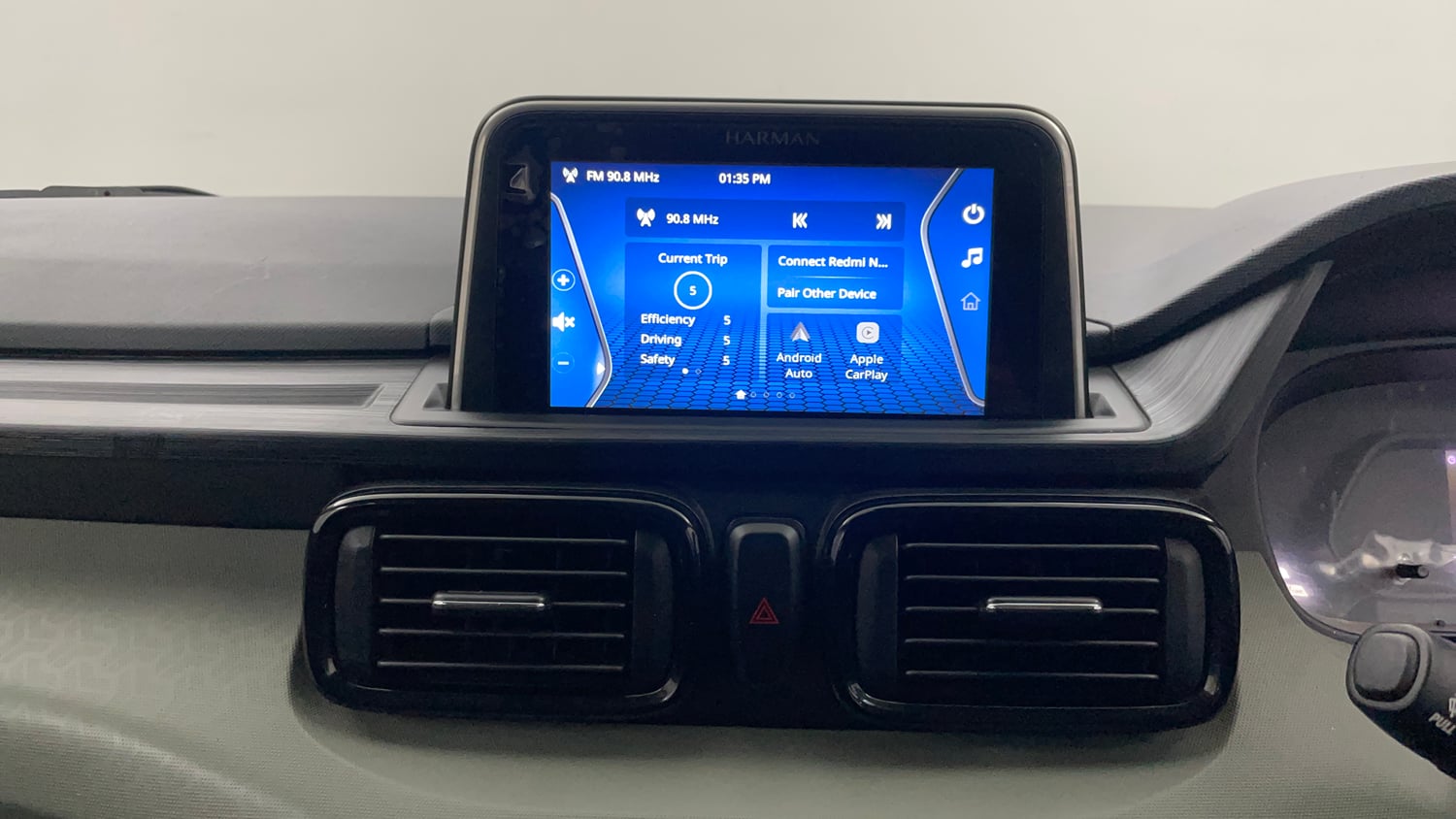 Used 2023 Tata Punch Adventure Rhythm Pack MT Petrol Manual interior MUSIC SYSTEM & AC CONTROL VIEW