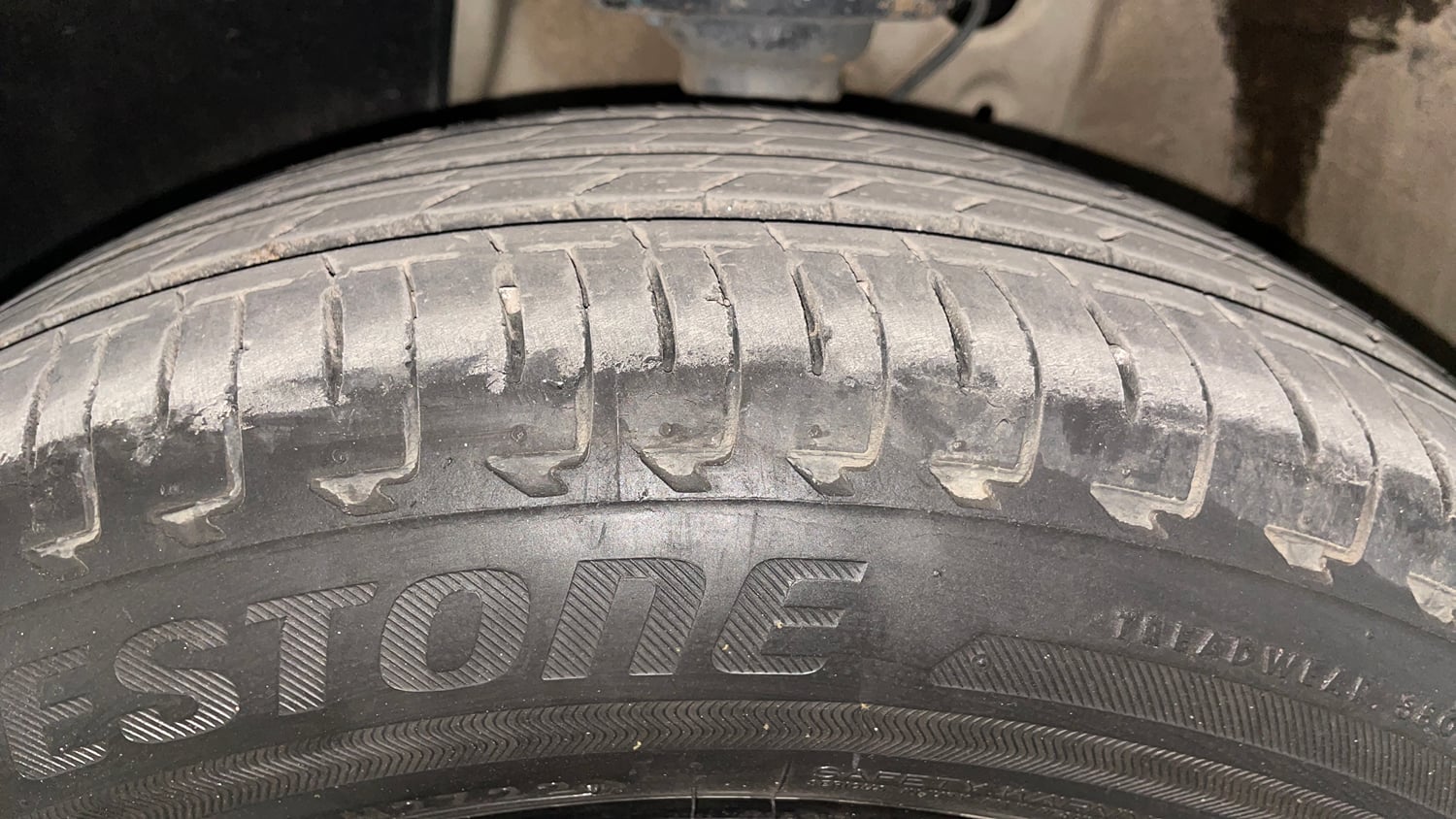 Used 2022 Maruti Suzuki Ignis Zeta 1.2 MT Petrol Manual tyres LEFT FRONT TYRE TREAD VIEW