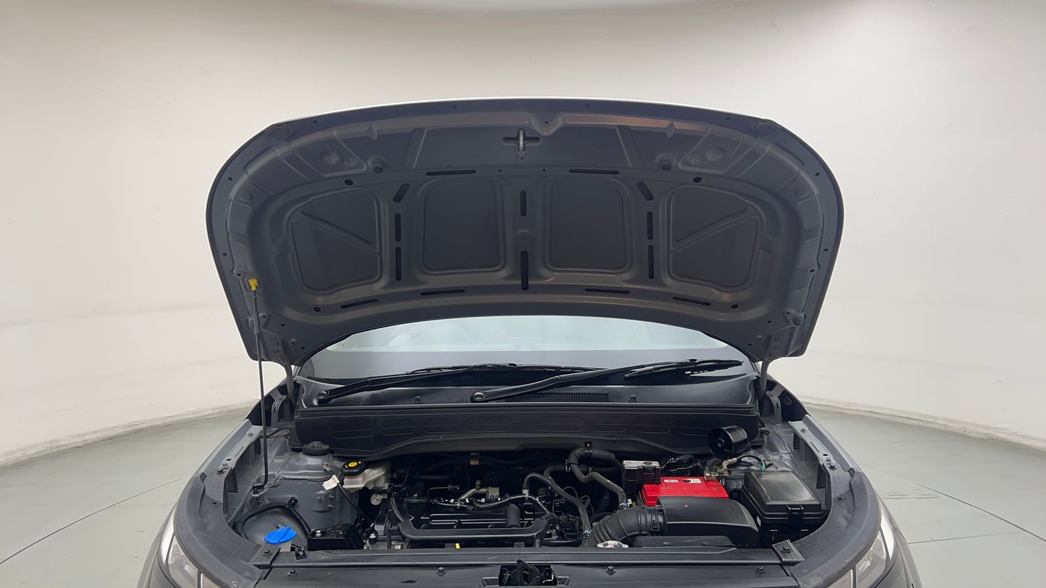 Used 2024 Hyundai Venue E 1.2 Petrol Petrol Manual engine ENGINE & BONNET OPEN FRONT VIEW