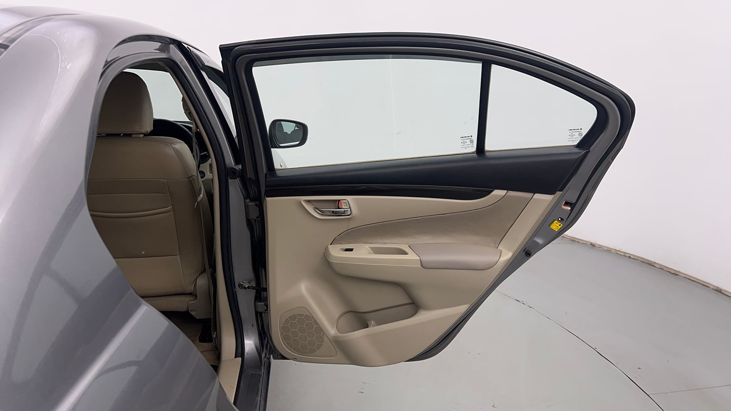 Used 2016 Maruti Suzuki Ciaz ZXi Petrol Manual interior RIGHT REAR DOOR OPEN VIEW