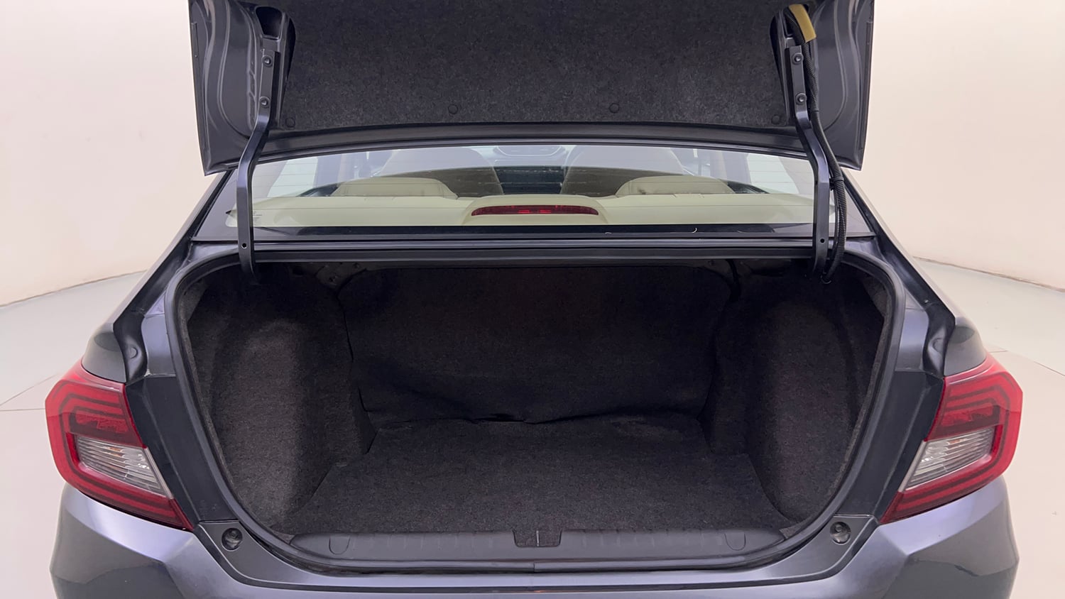 Used 2022 Honda Amaze VX CVT 1.2 Petrol Petrol Automatic interior DICKY INSIDE VIEW