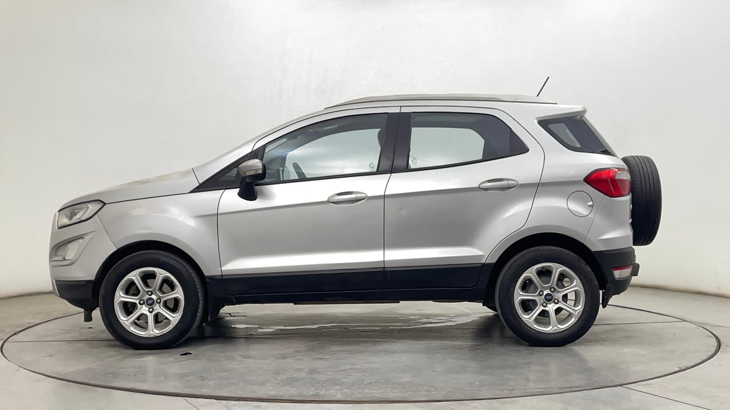 Used 2019 Ford EcoSport Titanium + 1.5L TDCi Diesel Manual exterior LEFT SIDE VIEW