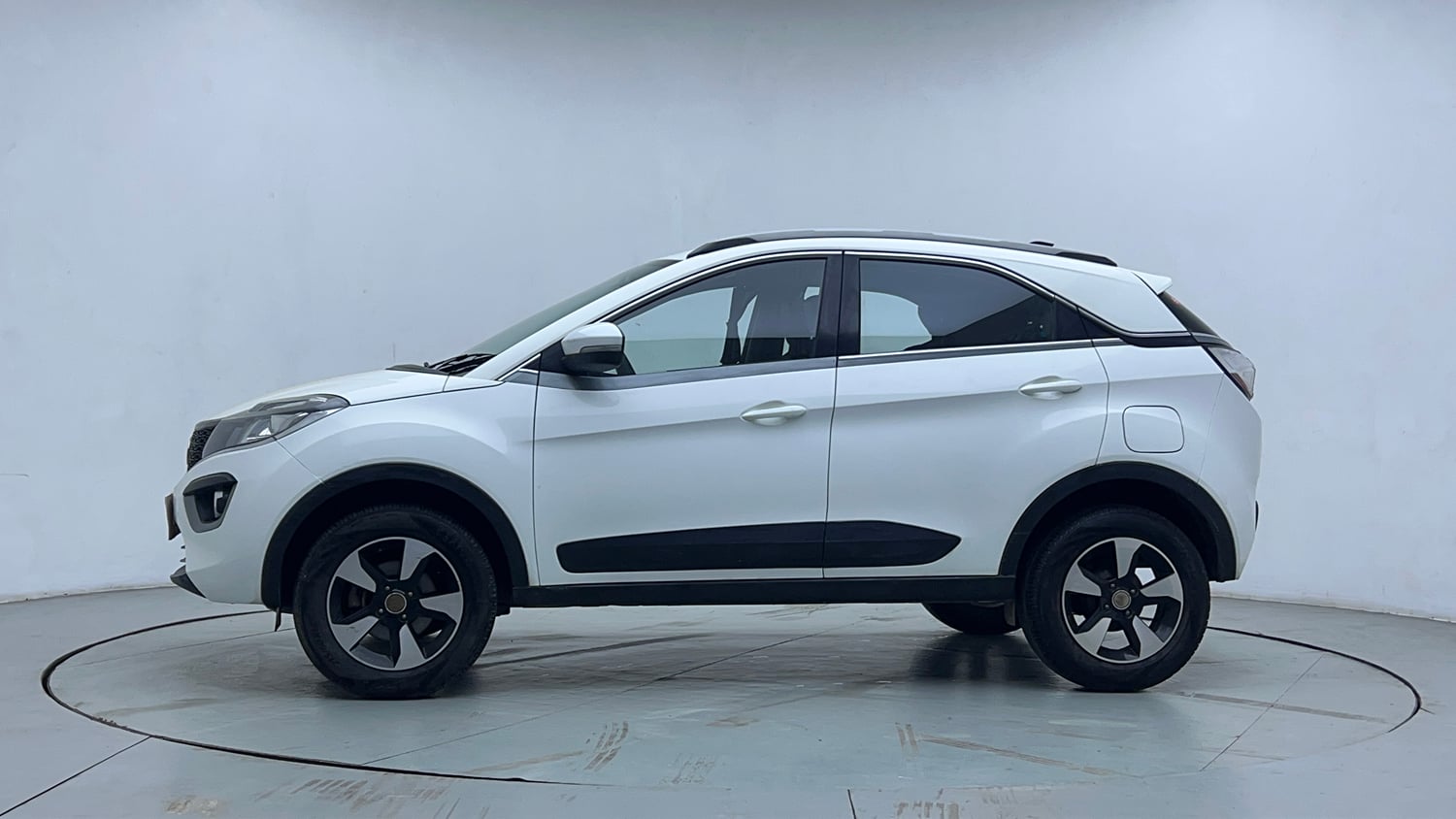 Used 2020 Tata Nexon XZA Plus Petrol Petrol Automatic exterior LEFT SIDE VIEW