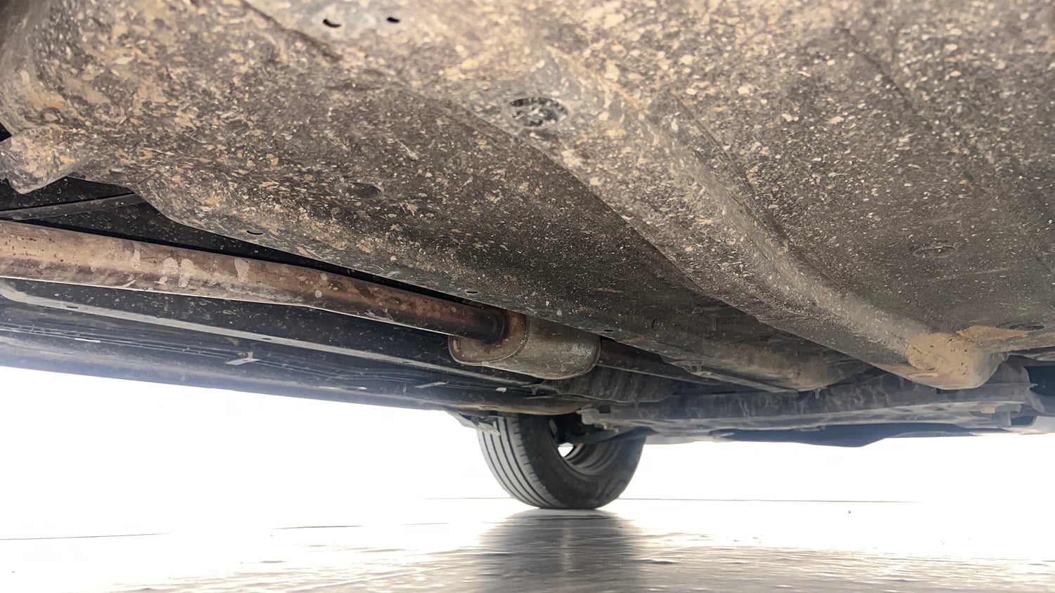 Used 2022 Kia Sonet HTK Plus 1.2 Petrol Manual extra REAR RIGHT UNDERBODY VIEW