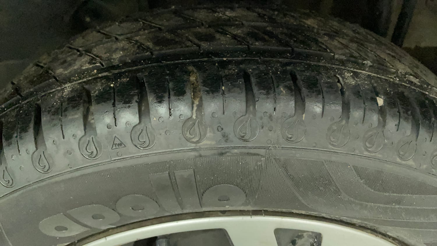 Used 2020 Tata Tiago Revotron XZ Petrol Manual tyres LEFT REAR TYRE TREAD VIEW