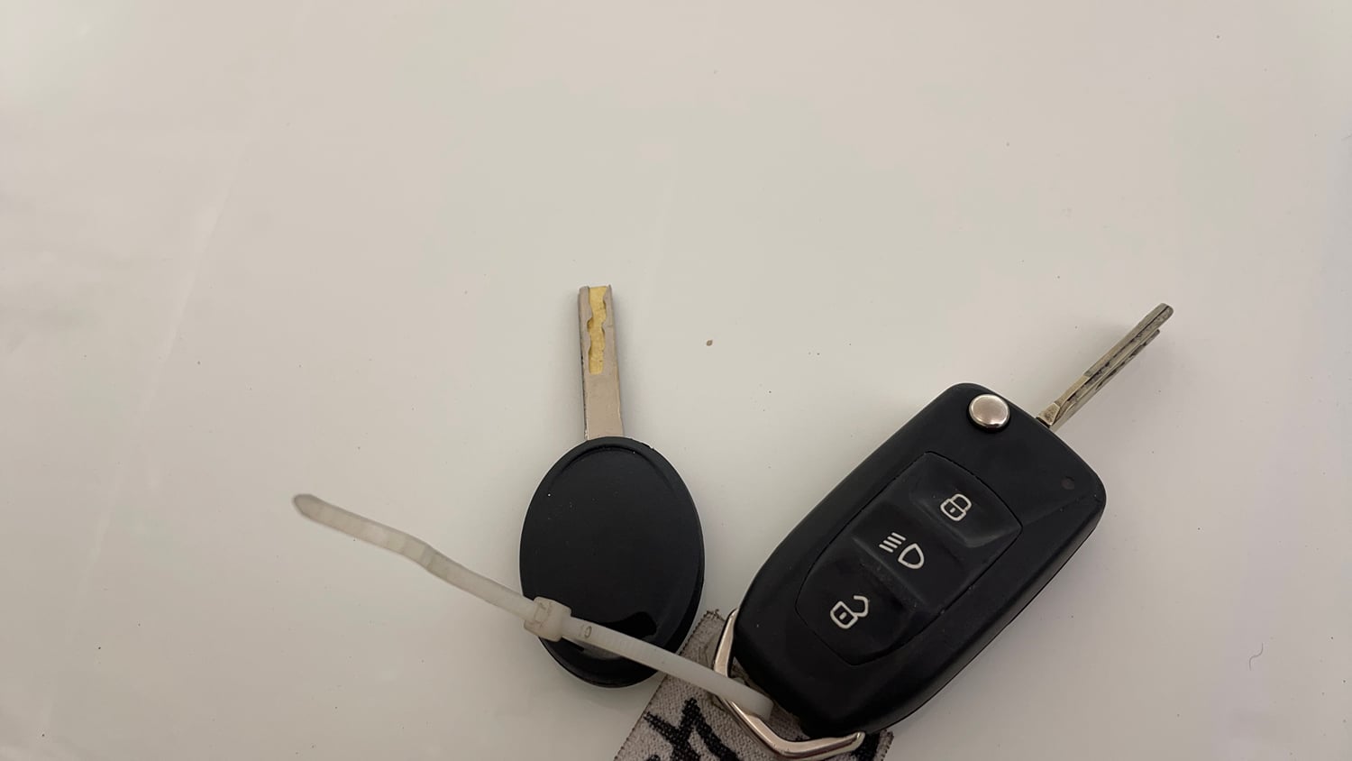 Used 2024 Tata Altroz XM Plus (S) Petrol Manual extra CAR KEY VIEW