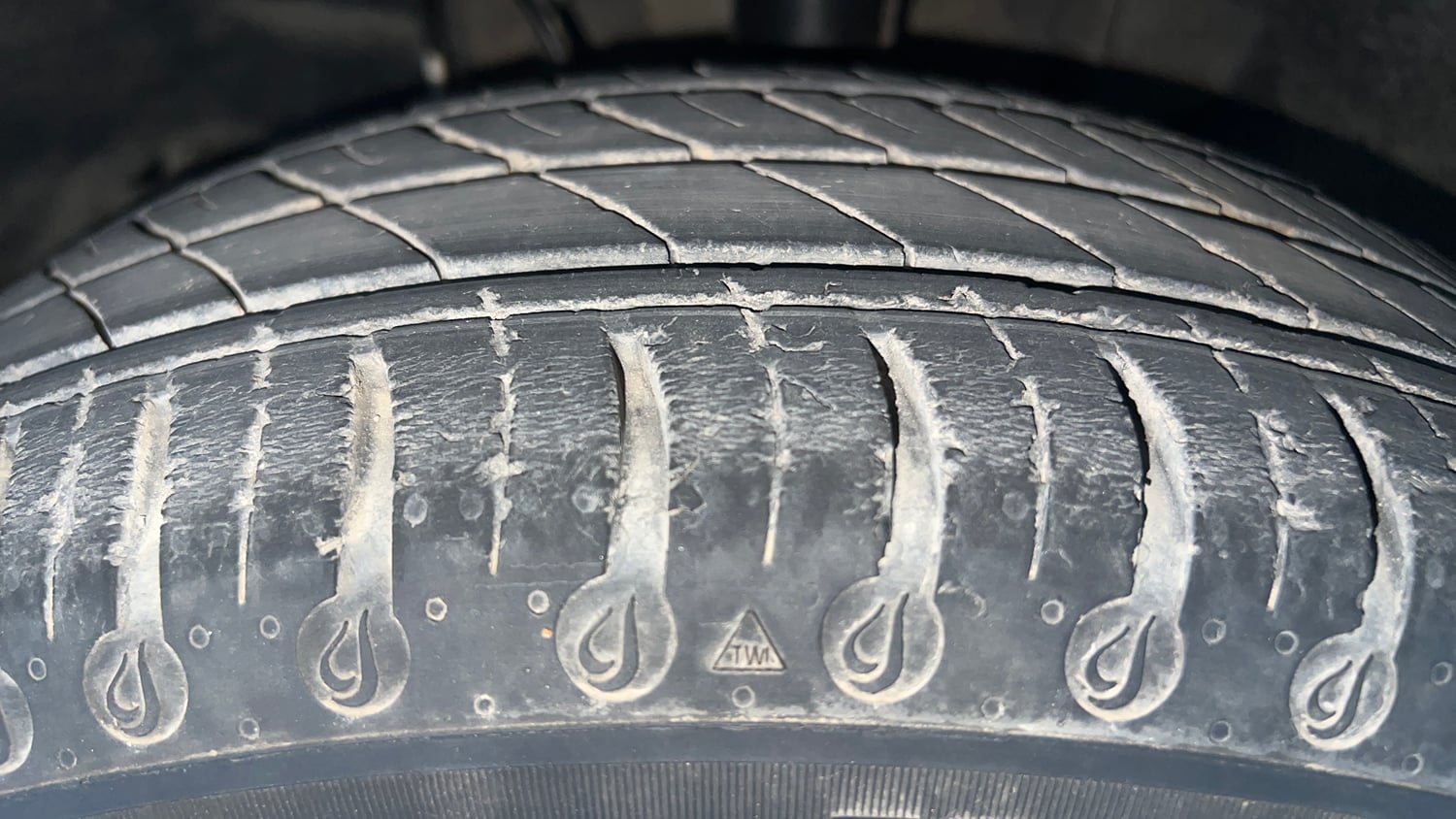 Used 2022 Tata Tiago XT CNG Cng Manual tyres LEFT FRONT TYRE TREAD VIEW