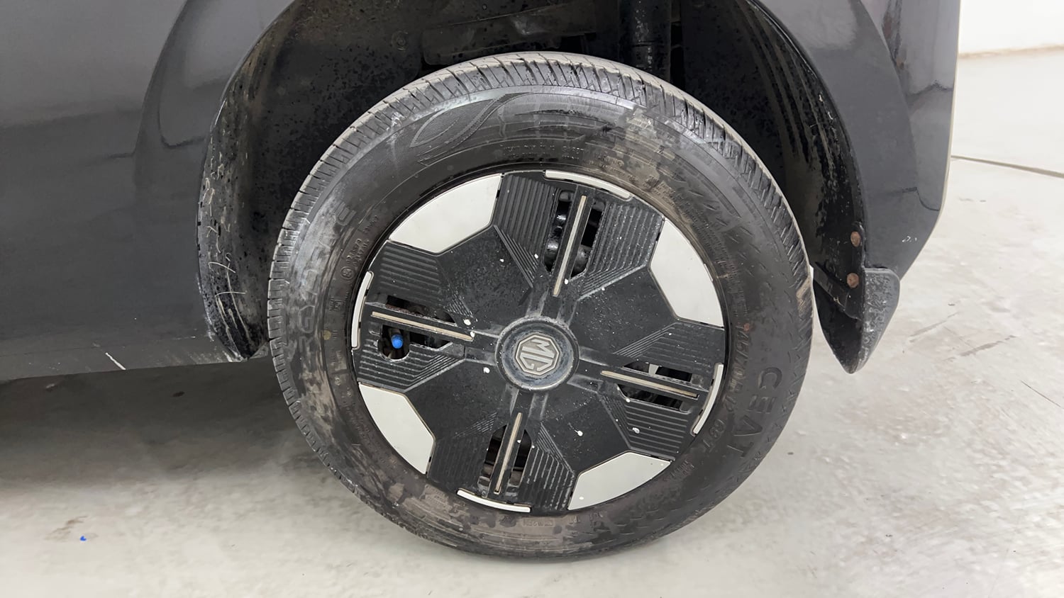 Used 2024 MG Motors Comet EV Excite Electric Automatic tyres LEFT REAR TYRE RIM VIEW