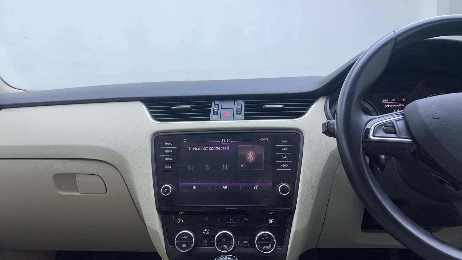 Used 2018 Skoda Octavia 1.8 TSI L&K Petrol Automatic interior MUSIC SYSTEM & AC CONTROL VIEW
