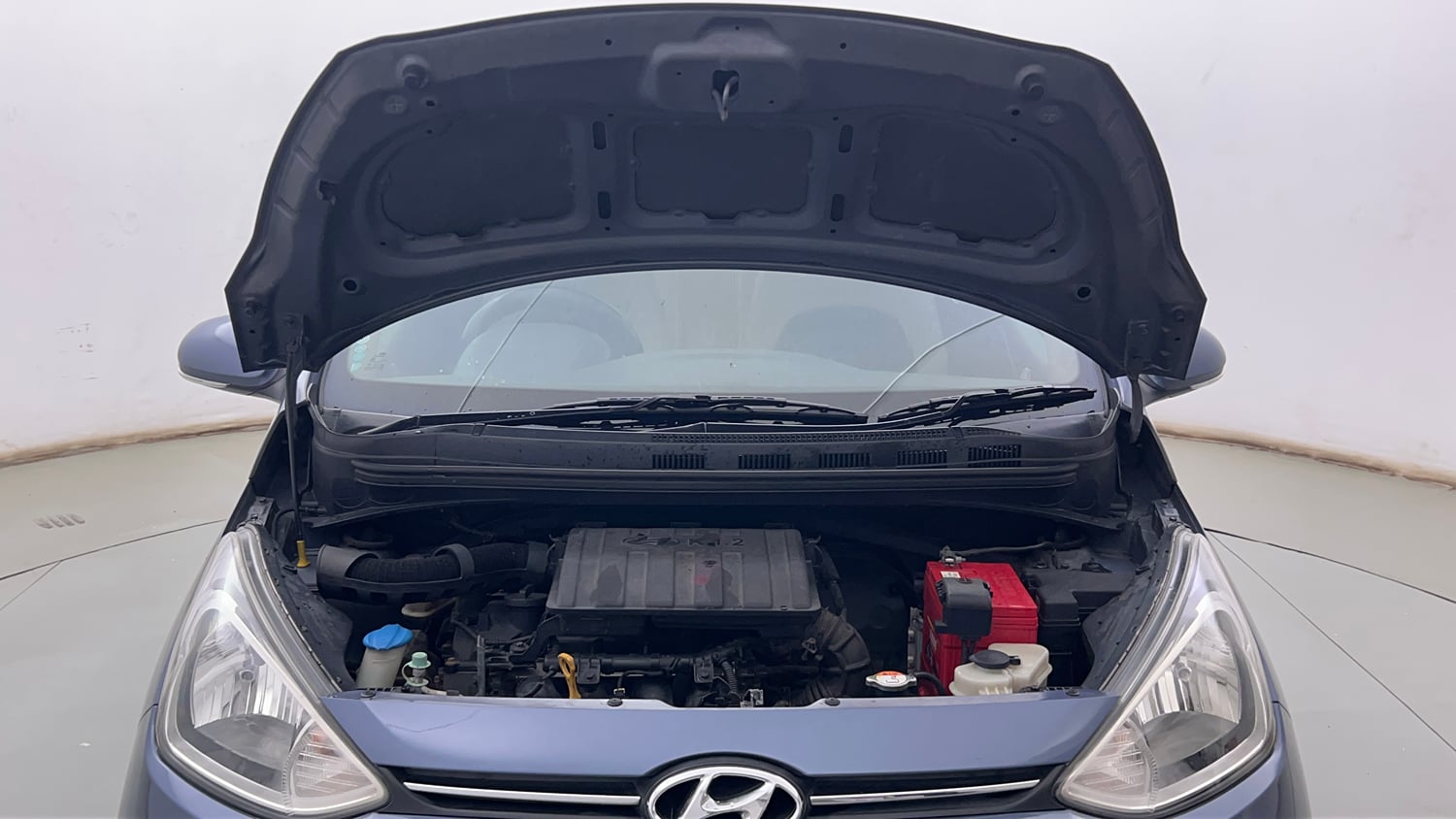 Used 2015 Hyundai Xcent S 1.2 Petrol Manual engine ENGINE & BONNET OPEN FRONT VIEW