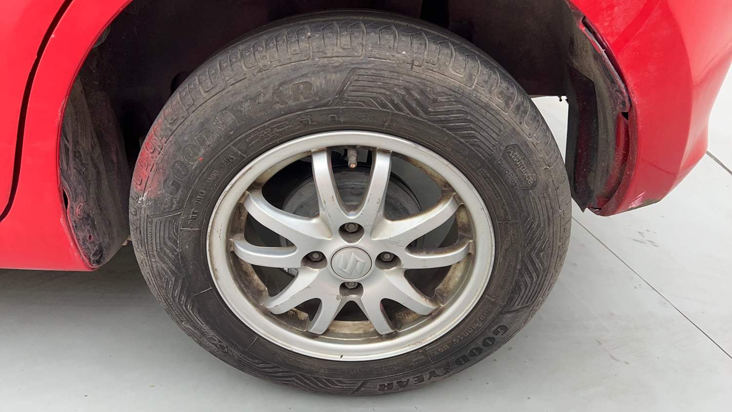 Used 2018 Maruti Suzuki Swift VXI CNG (Outside Fitted) Cng Manual tyres LEFT REAR TYRE RIM VIEW