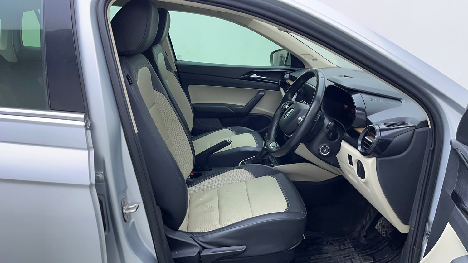 Used 2022 Skoda Slavia Style 1.0L TSI AT Petrol Automatic interior RIGHT SIDE FRONT DOOR CABIN VIEW