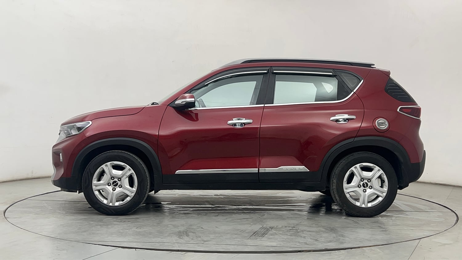 Used 2022 Kia Sonet HTK Plus 1.2 Petrol Manual exterior LEFT SIDE VIEW