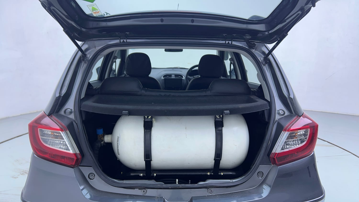 Used 2022 Tata Tiago XT CNG Cng Manual interior DICKY INSIDE VIEW