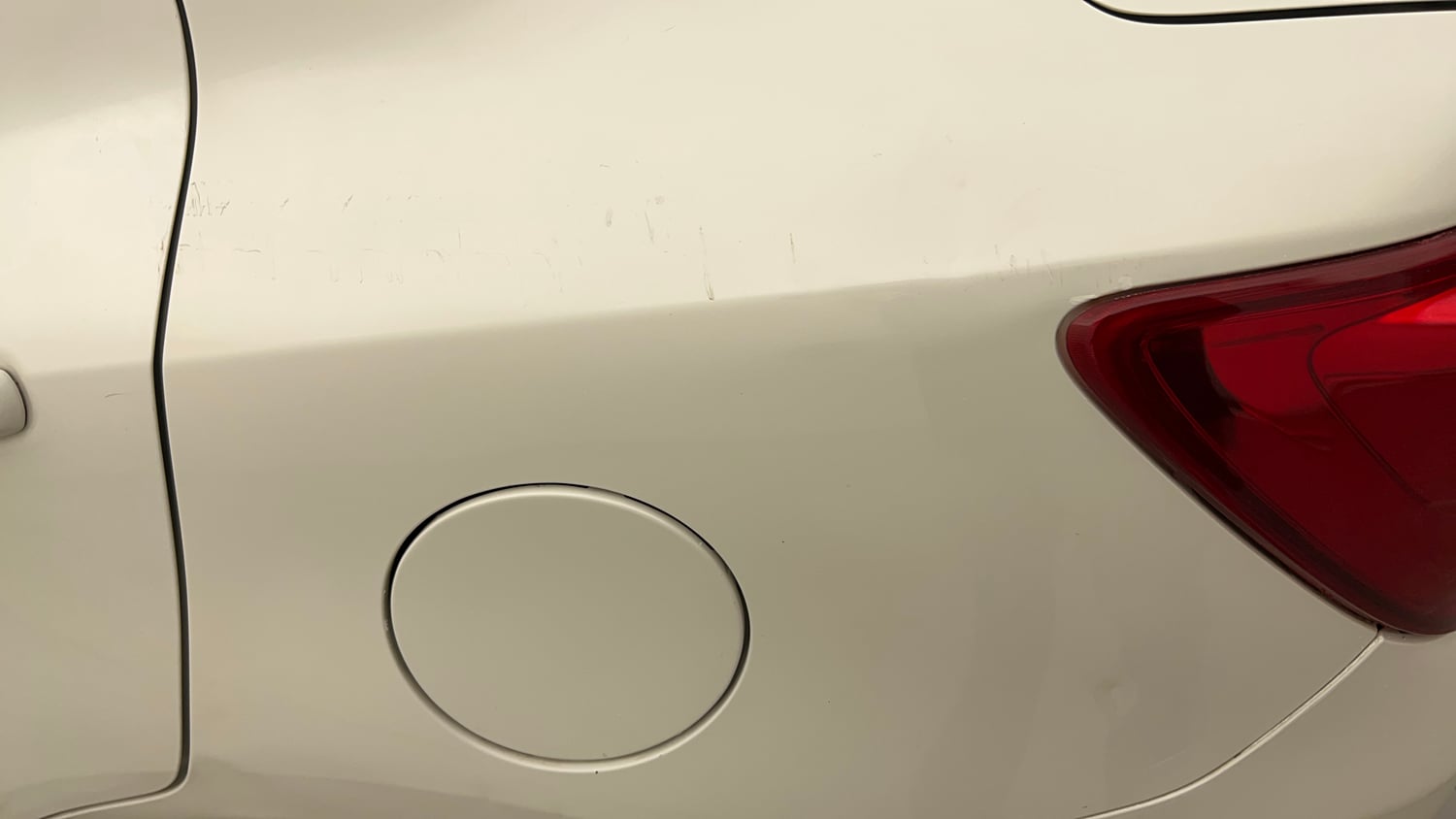Used 2018 Maruti Suzuki Dzire VXi Petrol Manual dents MINOR DENT