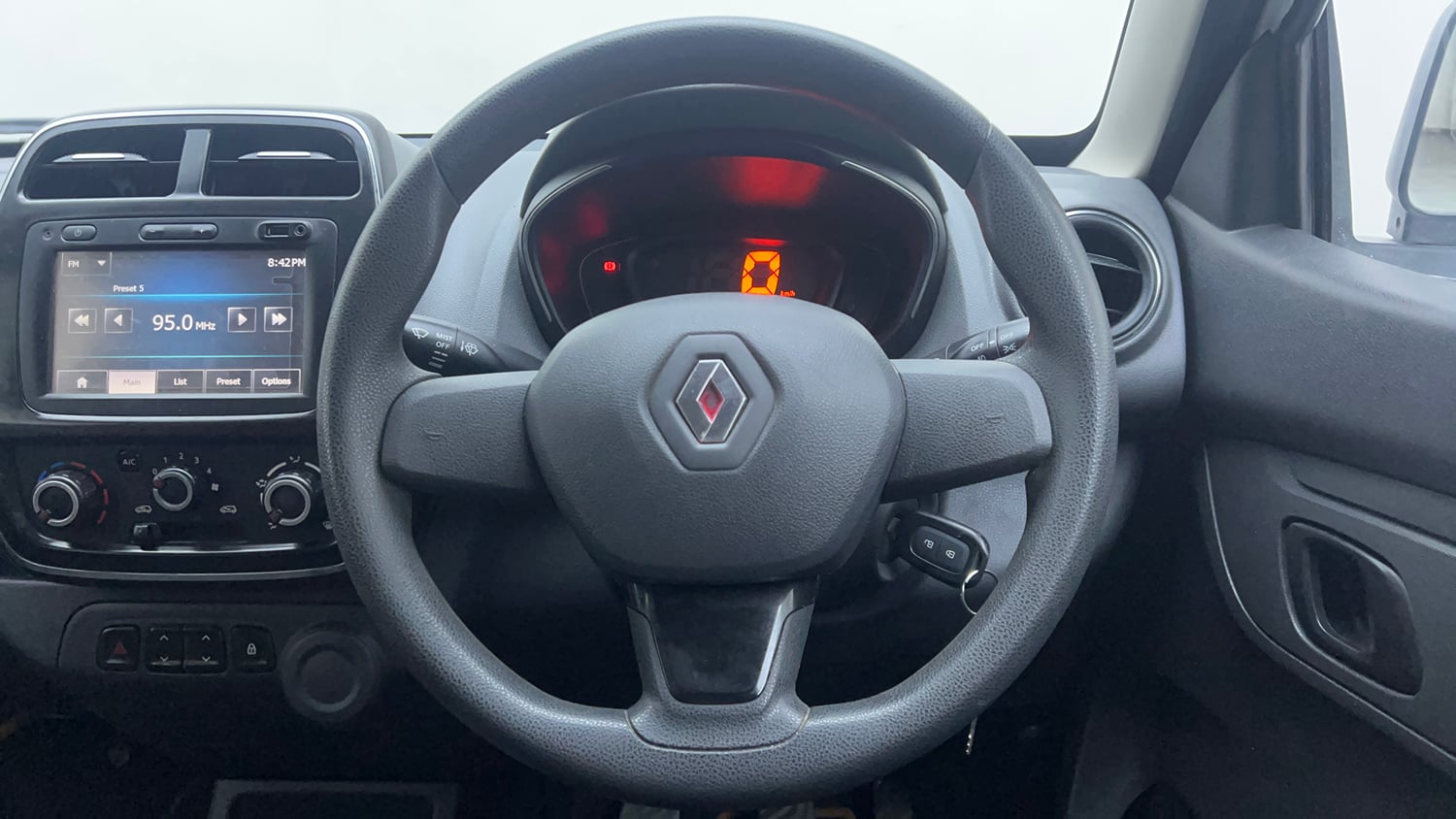 Used 2015 Renault Kwid RXT Petrol Manual interior STEERING VIEW