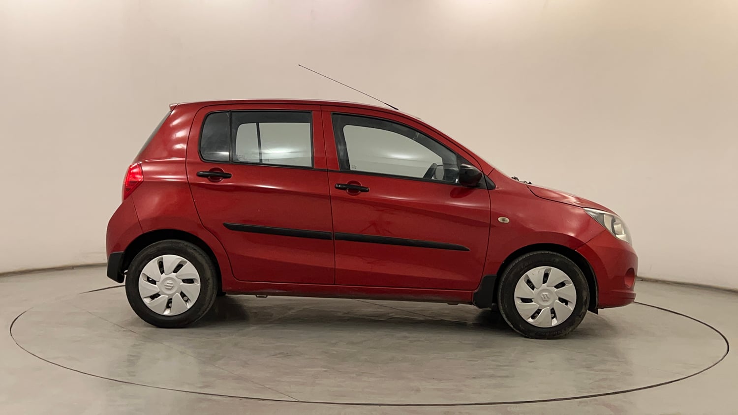 Used 2014 Maruti Suzuki Celerio VXi AMT Petrol Automatic exterior RIGHT SIDE VIEW