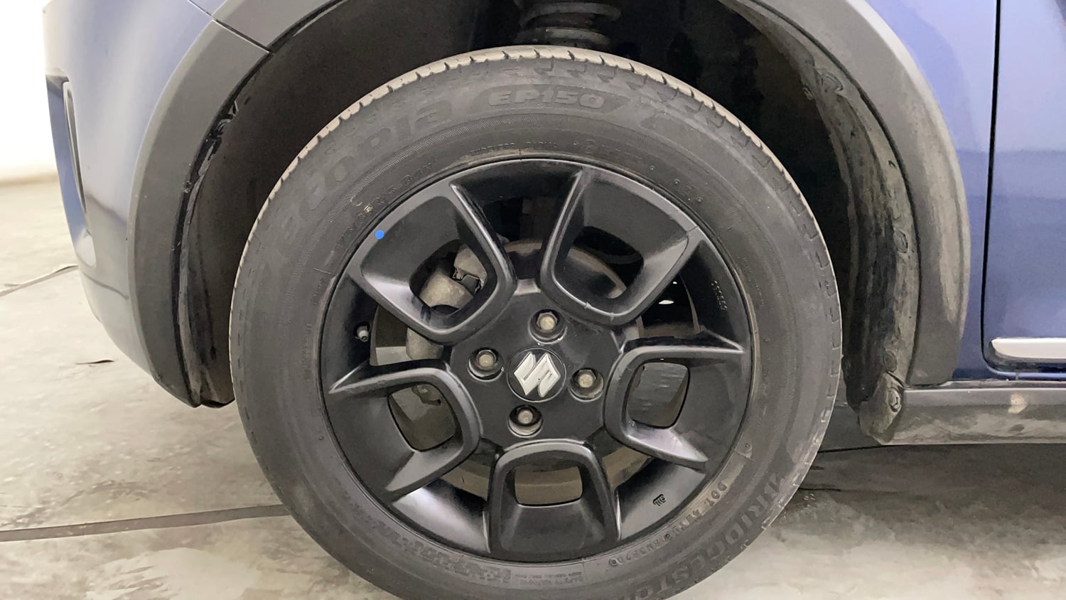 Used 2020 Maruti Suzuki Ignis Alpha 1.2 AMT Petrol Automatic tyres LEFT FRONT TYRE RIM VIEW