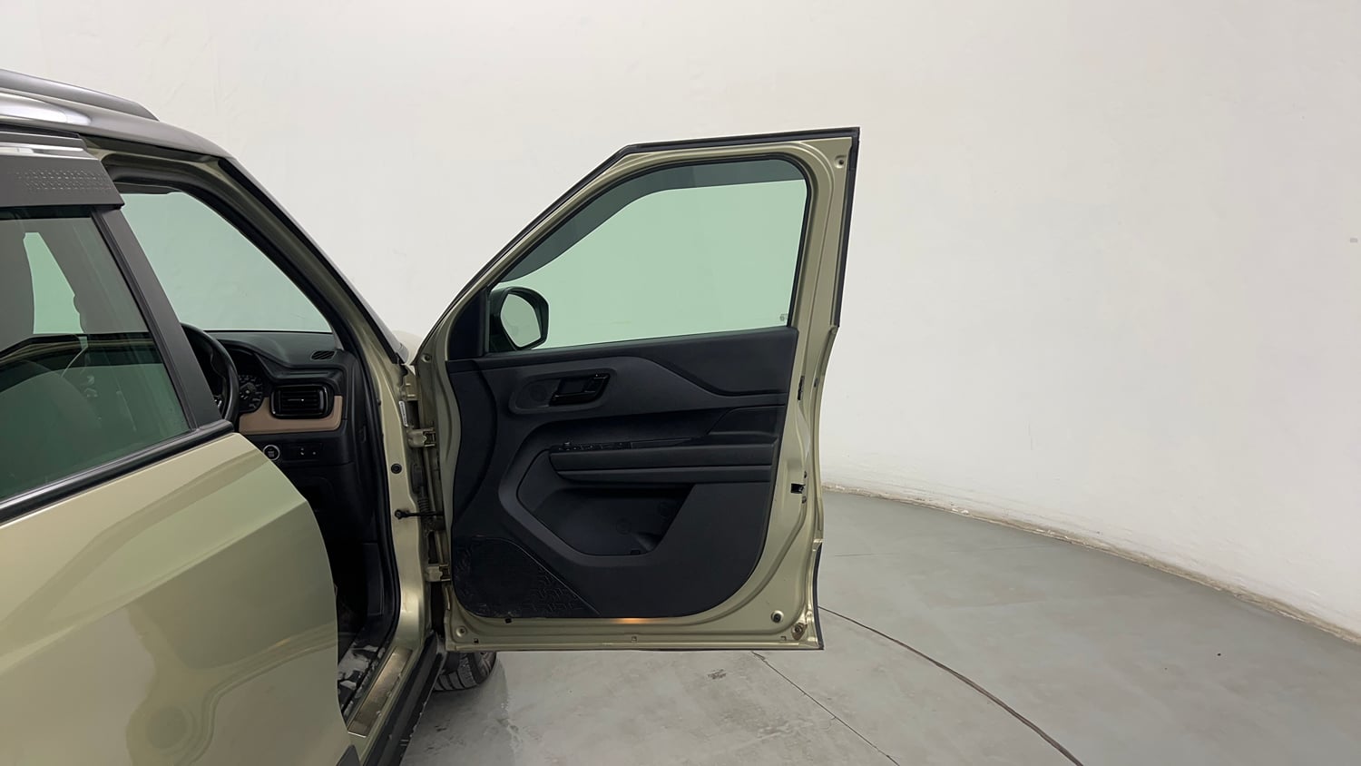 Used 2022 Tata Punch Kaziranga Creative MT Petrol Manual interior RIGHT FRONT DOOR OPEN VIEW