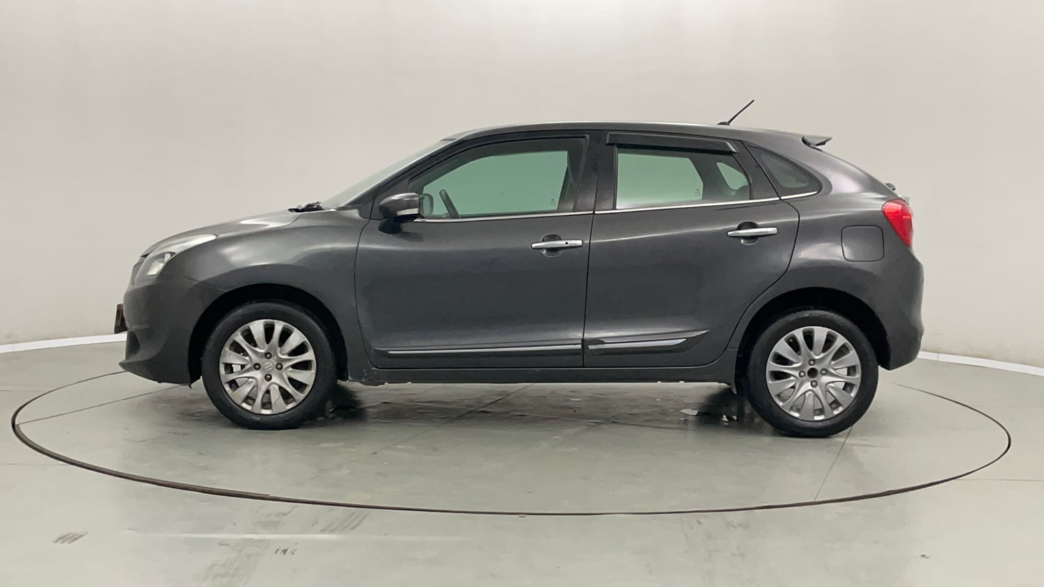 Used 2018 Maruti Suzuki Baleno Alpha 1.2 Petrol Manual exterior LEFT SIDE VIEW