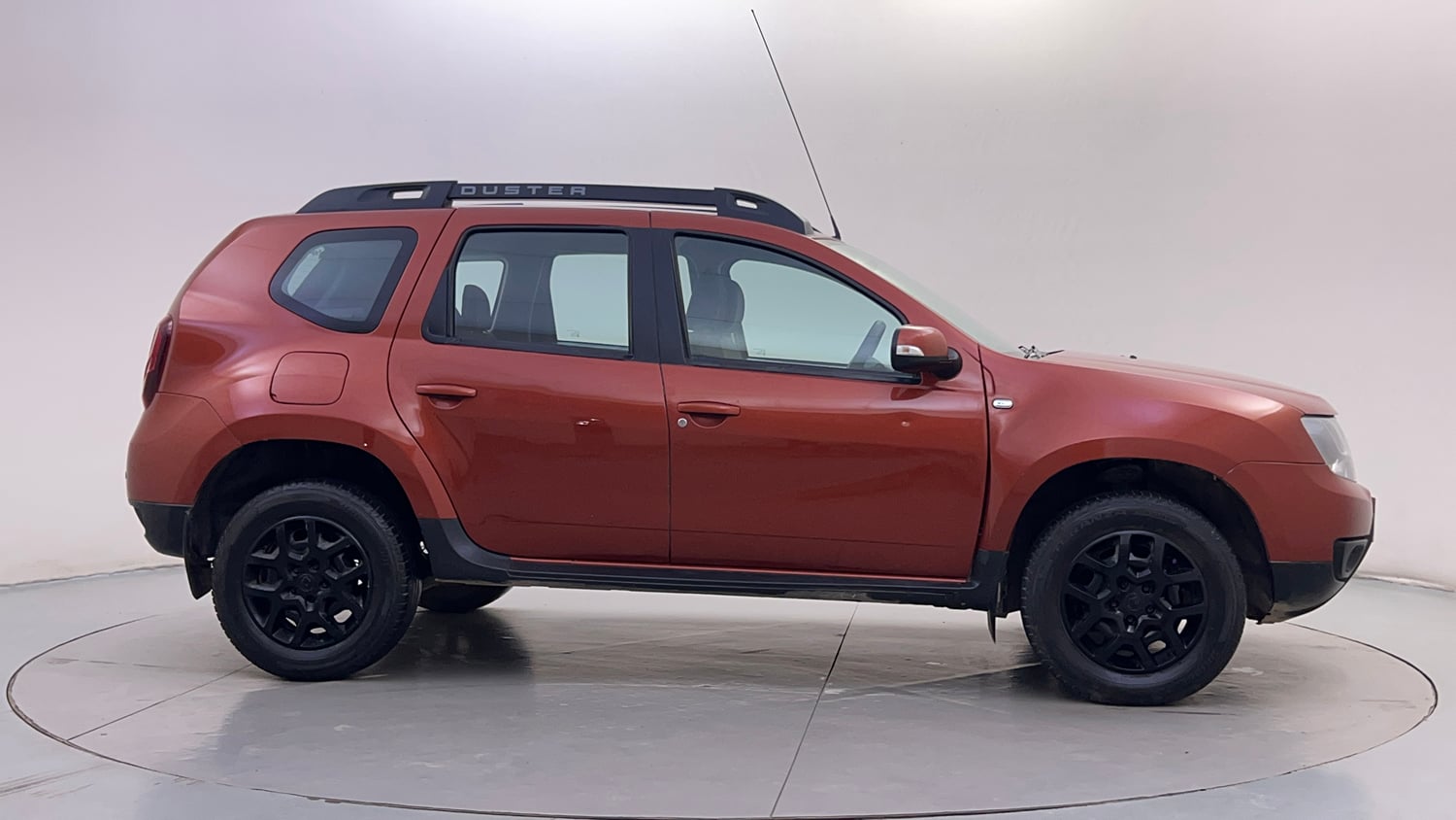 Used 2016 Renault Duster RXL Petrol Petrol Manual exterior RIGHT SIDE VIEW