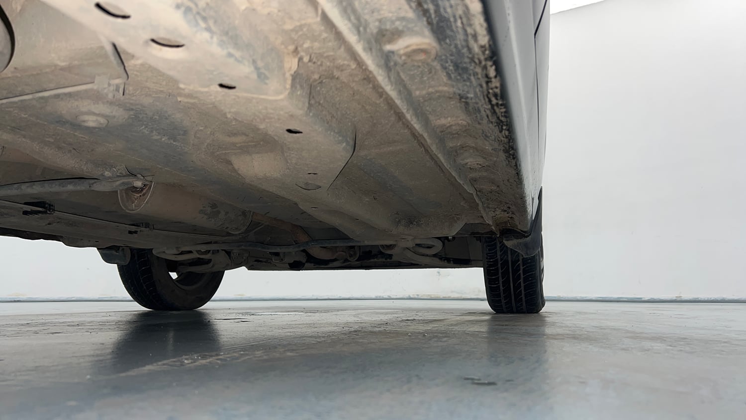 Used 2022 Tata Tiago XZ Petrol Manual extra REAR RIGHT UNDERBODY VIEW