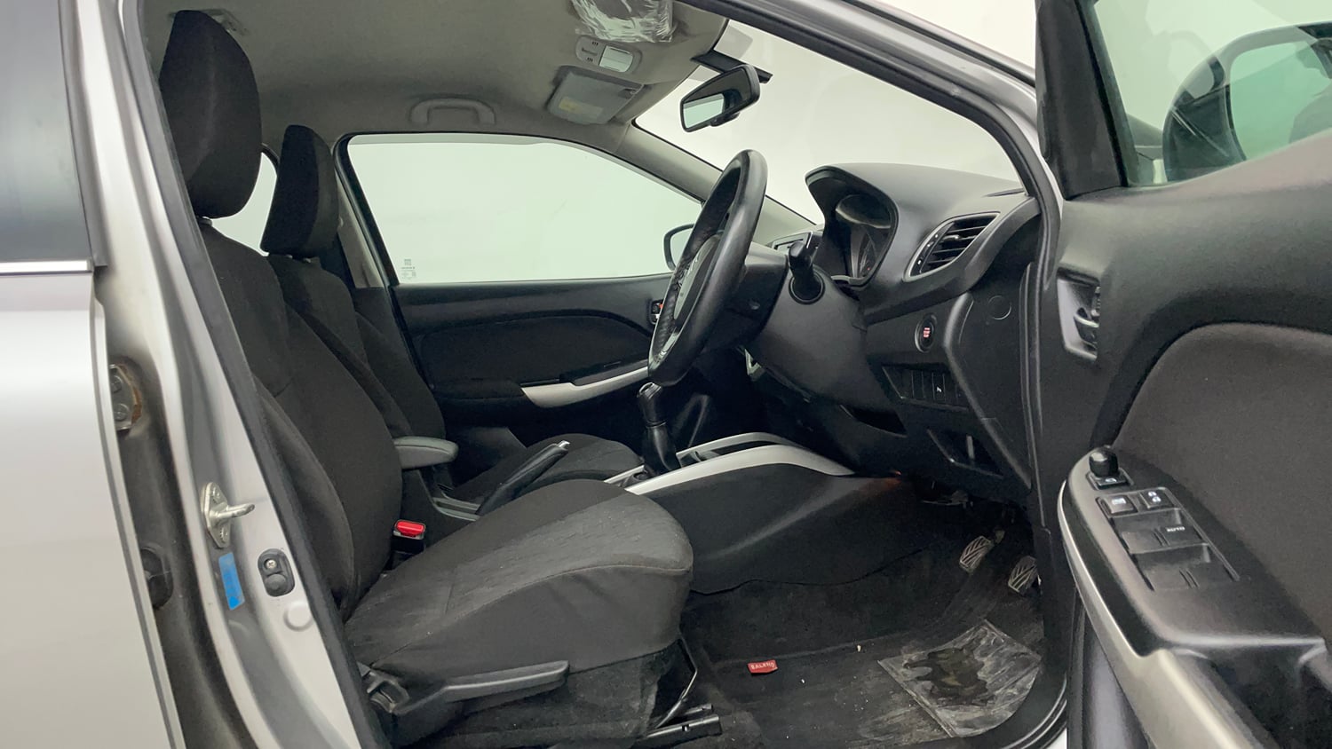 Used 2016 Maruti Suzuki Baleno Alpha 1.2 Petrol Manual interior RIGHT SIDE FRONT DOOR CABIN VIEW