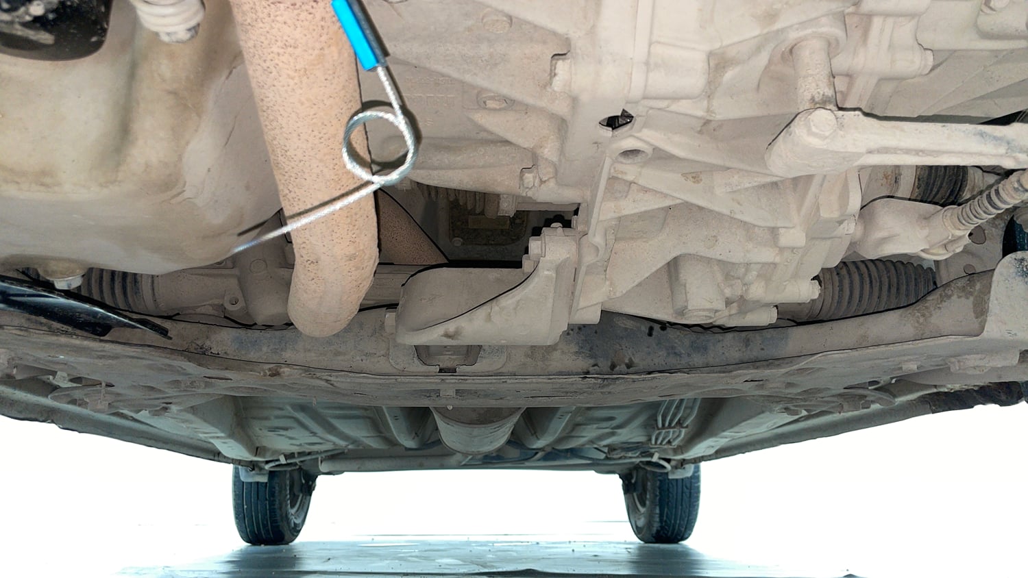 Used 2022 Maruti Suzuki Wagon R ZXI 1.2 Petrol Manual extra FRONT LEFT UNDERBODY VIEW