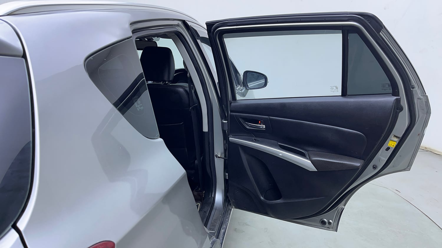 Used 2017 Maruti Suzuki S-Cross Alpha 1.6 Diesel Manual interior RIGHT REAR DOOR OPEN VIEW