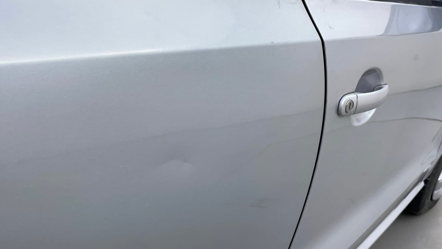 Used 2013 Volkswagen Polo Comfortline 1.2L (P) Petrol Manual dents MINOR DENT