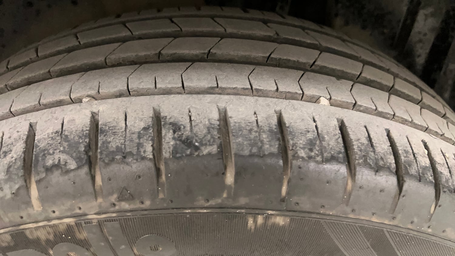Used 2022 Maruti Suzuki Baleno Alpha AGS Petrol Automatic tyres LEFT REAR TYRE TREAD VIEW